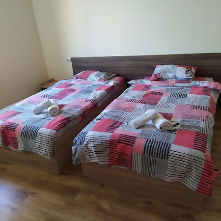 Guesthouse River House Svilengrad Esterno foto